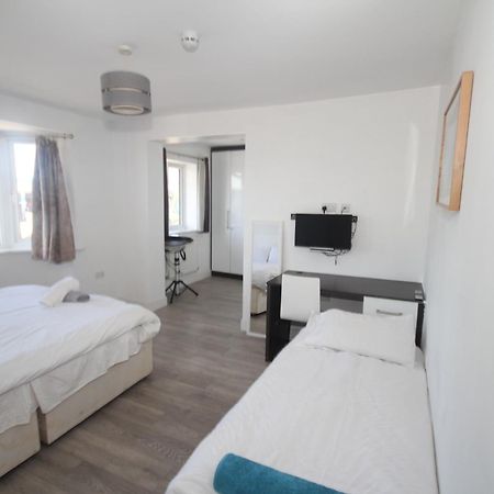 Lee'S House Villa Uxbridge Ngoại thất bức ảnh