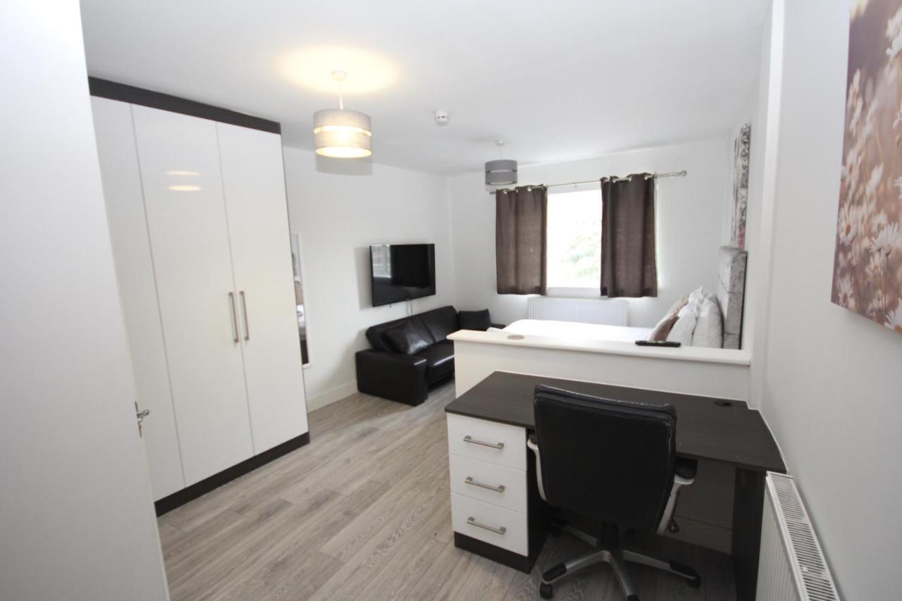 Lee'S House Villa Uxbridge Ngoại thất bức ảnh