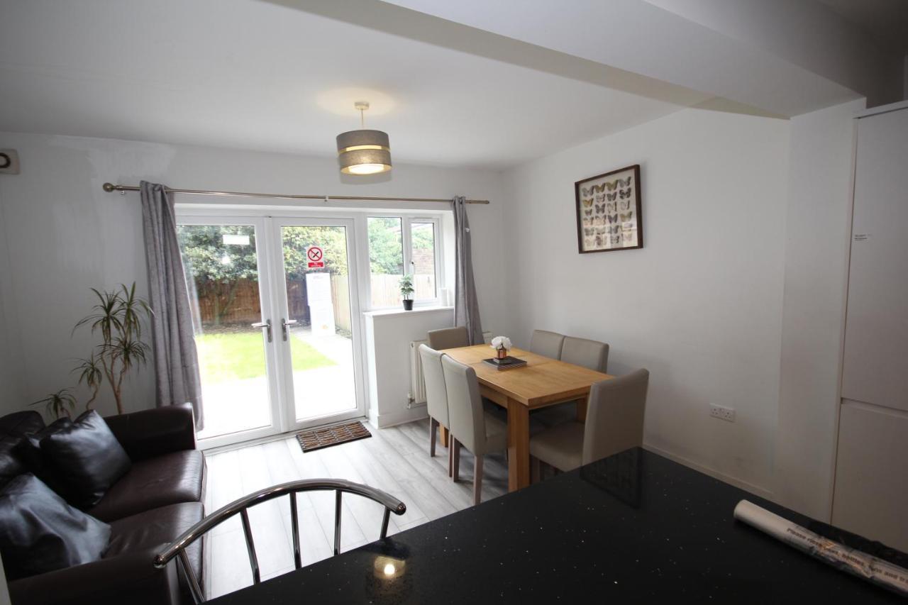 Lee'S House Villa Uxbridge Ngoại thất bức ảnh