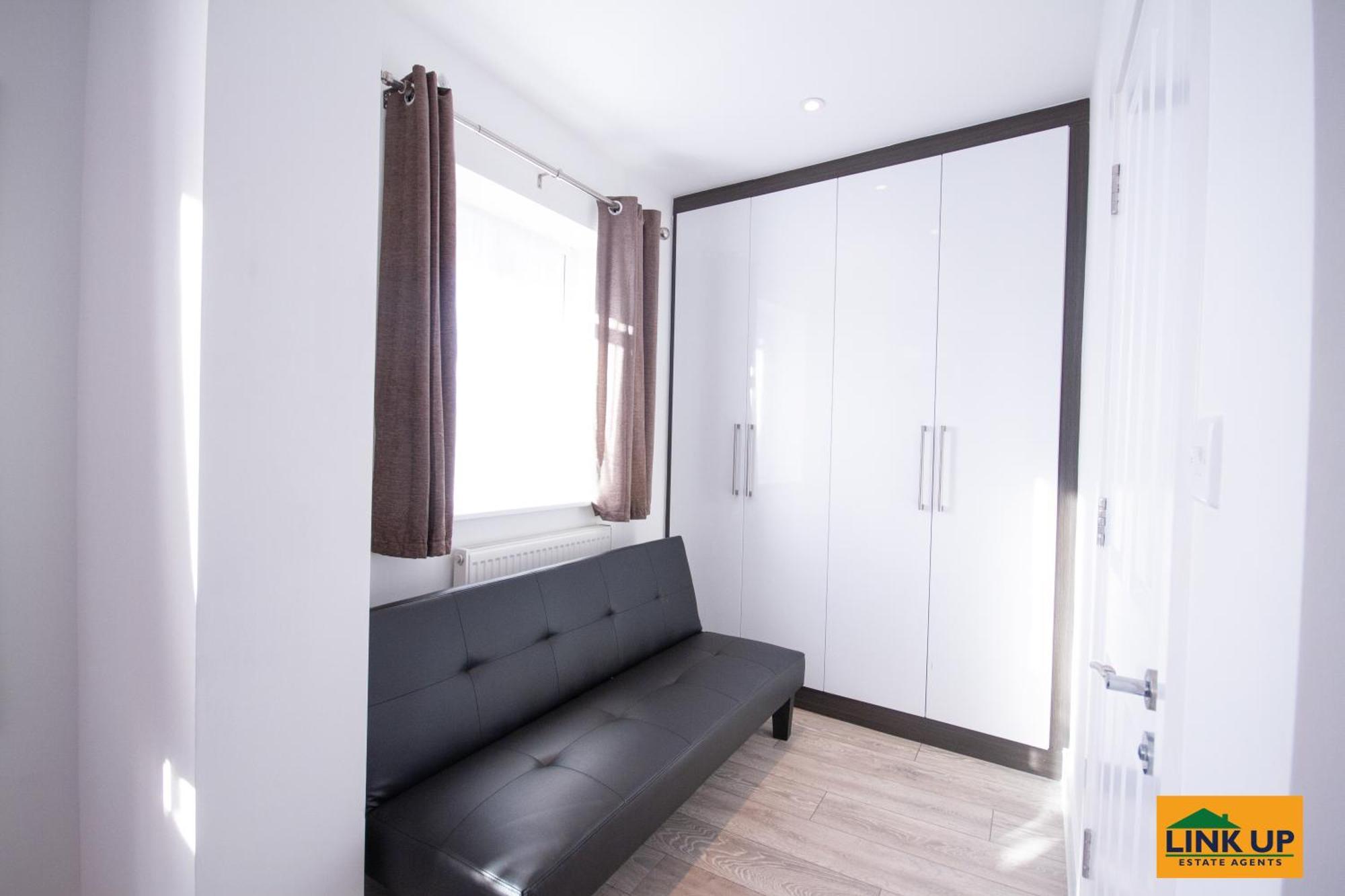 Lee'S House Villa Uxbridge Phòng bức ảnh